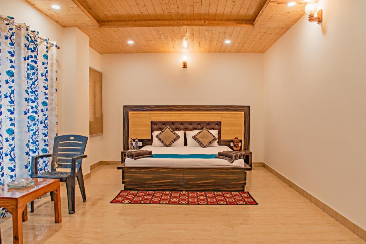 Himalyan Basera I Pvt Balcony I Serviced Apt I By Exotic Stays Kasauli Exterior foto